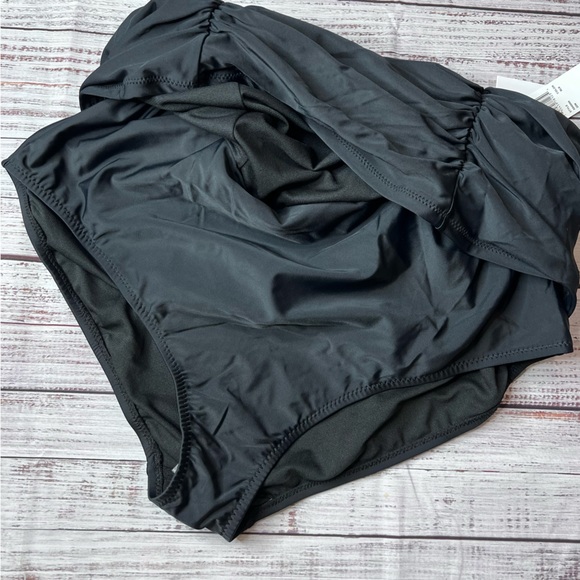 Raisins Curve Swim Skirt Bottom Black - Picture 6 of 7